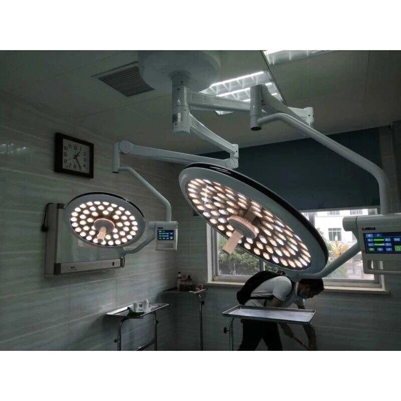 Двокупольний Хірургічний світильник ZW 700/700E SLIM від компанії Медтехніка ZENET - Товари для здоров'я, затишку та комфорта - фото 1