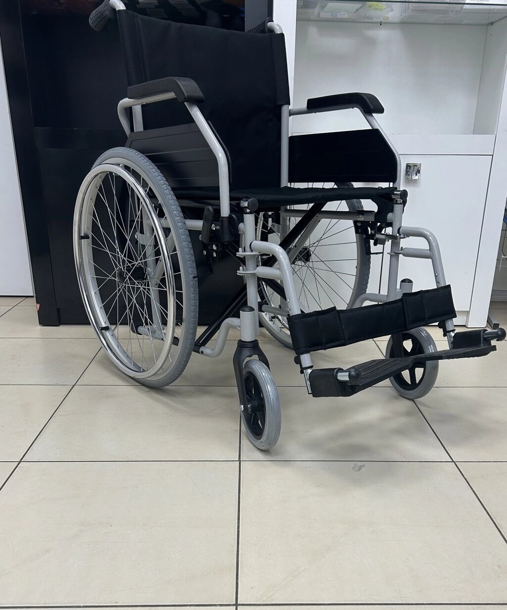 Інвалідна коляска сталева 8061 ТМ Doctor Life від компанії Медтехніка ZENET - Товари для здоров'я, затишку та комфорта - фото 1