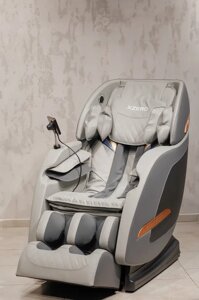 Масажне крісло XZERO Y14 SL Premium з роликовим та точковим масажем з розтяжкою хребта сірий + білий