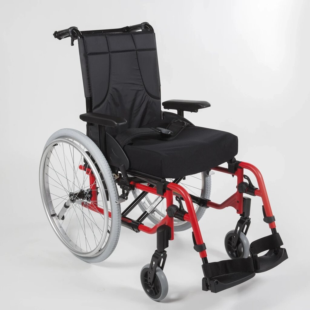 Середньоактивне крісло колісне Action 4 NG HD від компанії Медтехніка ZENET - Товари для здоров'я, затишку та комфорта - фото 1
