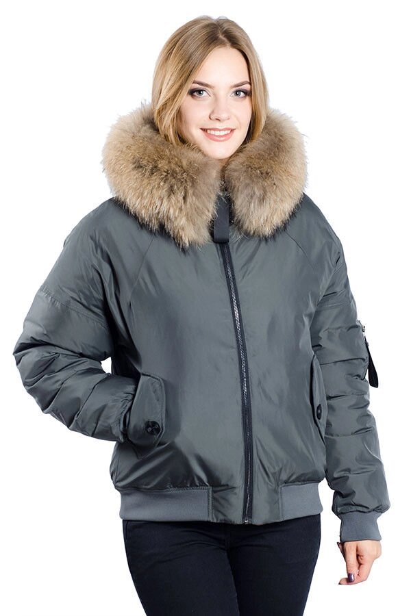 Жіноча стьобана куртка-бомбер на біо-пуху - вартість
