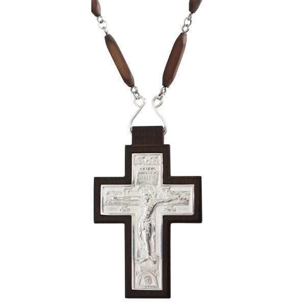 Хрест латунний у срібло, у дерев'яному обрамленні та ланцюгом 2.7.0291д від компанії Іконна лавка - фото 1