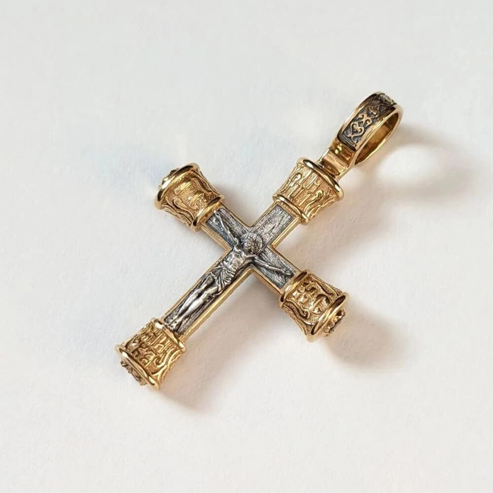 Хрест натільний з камінням із позолотою від компанії Іконна лавка - фото 1