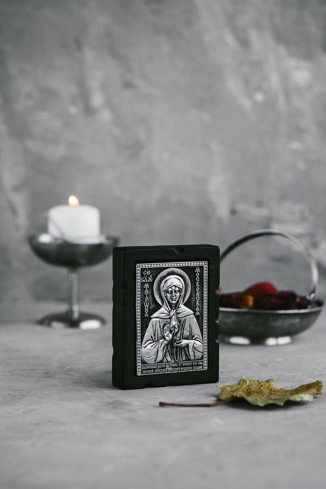Ікона "Свята Матрона Московська" в сріблі від компанії Іконна лавка - фото 1