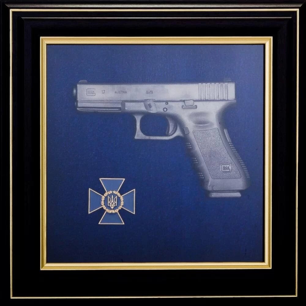 Колаж "Пістолет Глок та емблема СБУ" від компанії Іконна лавка - фото 1
