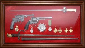 Колаж "Нагороди та зброю Франції від 2-й імперії до 1945 року"