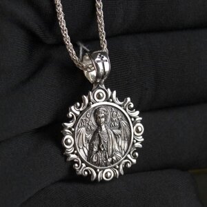 Срібна підвіска з зображенням Ангела Хоронителя