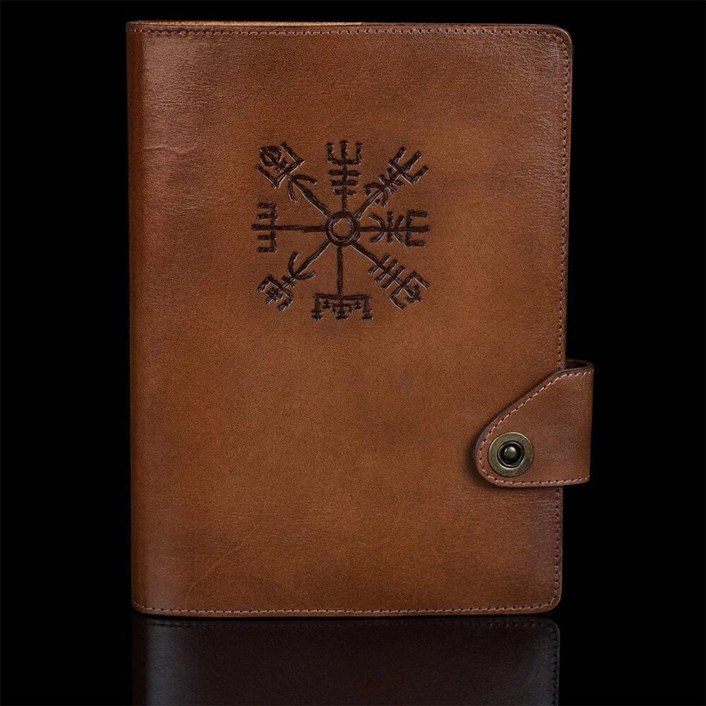 Щоденник шкіряний "Вегвізир" коричневий від компанії Іконна лавка - фото 1