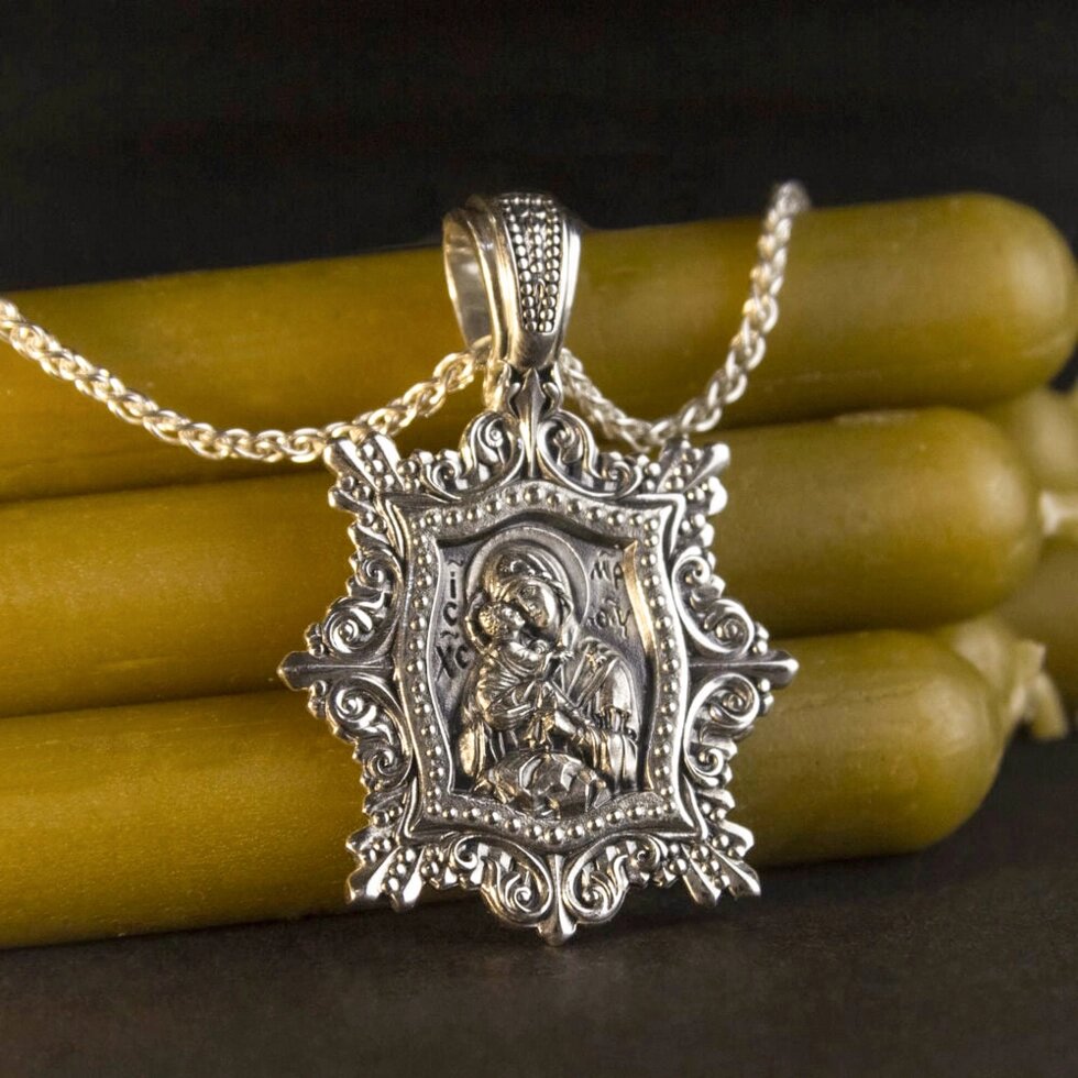 Срібна підвіска з зображенням Богородиці Почаївської від компанії Іконна лавка - фото 1