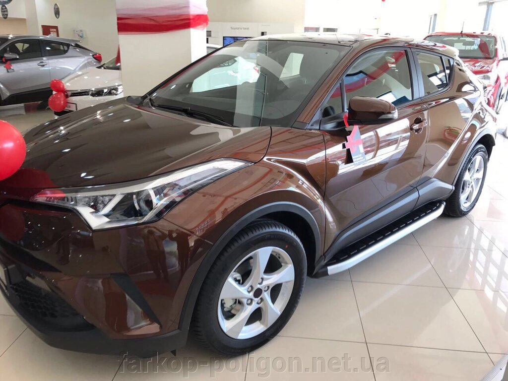 Бічні підніжки Fullmond (2 шт., алюм) Toyota C-HR від компанії Інтернет-магазин тюнінгу «Safety auto group» - фото 1