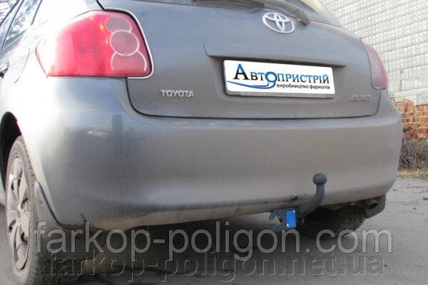 Фаркоп Toyota Auris (E150) з 2007-2012 р. від компанії Інтернет-магазин тюнінгу «Safety auto group» - фото 1