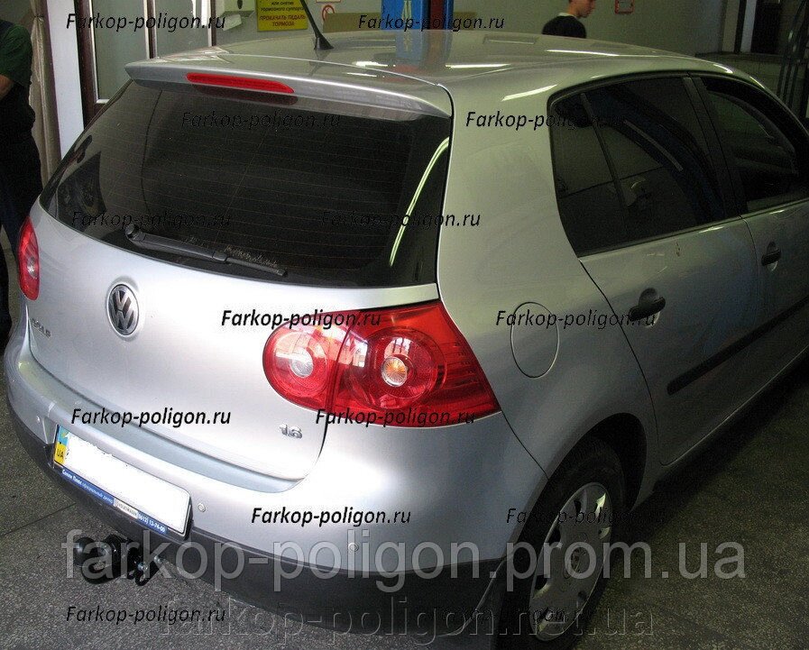 Фаркоп VOLKSWAGEN Golf V хетчбек з 2003-2008 р. від компанії Інтернет-магазин тюнінгу «Safety auto group» - фото 1