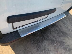 Накладка на задній бампер (нерж) для Nissan NV300/Primastar 2016-рр