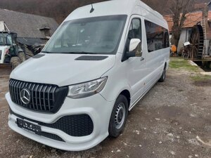 Передній бампер з решіткою ABS (під фарбування) для Mercedes Sprinter W907/W910 2018- рр