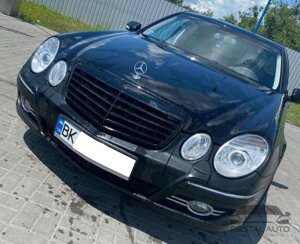 Решітка радіатора Mercedes E-class W211 з 2006-2009 р. (Чорна Глянцева) в Запорізькій області от компании Интернет-магазин тюнинга «Safety auto group»