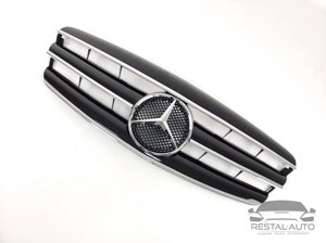 Решітка радіатора на Mercedes S-Class W221 2005-2009 рік CL-Look ( Чорна з хром вставками )