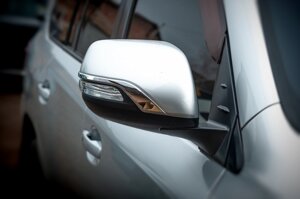 Дзеркала в зборі Executive (1 шт) Чорне (праве) для Toyota Land Cruiser 200