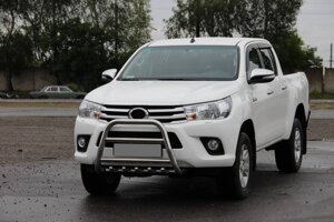 Передній захист QT008 (нерж) Toyota Hilux 2015р. в Запорізькій області от компании Интернет-магазин тюнинга «Safety auto group»