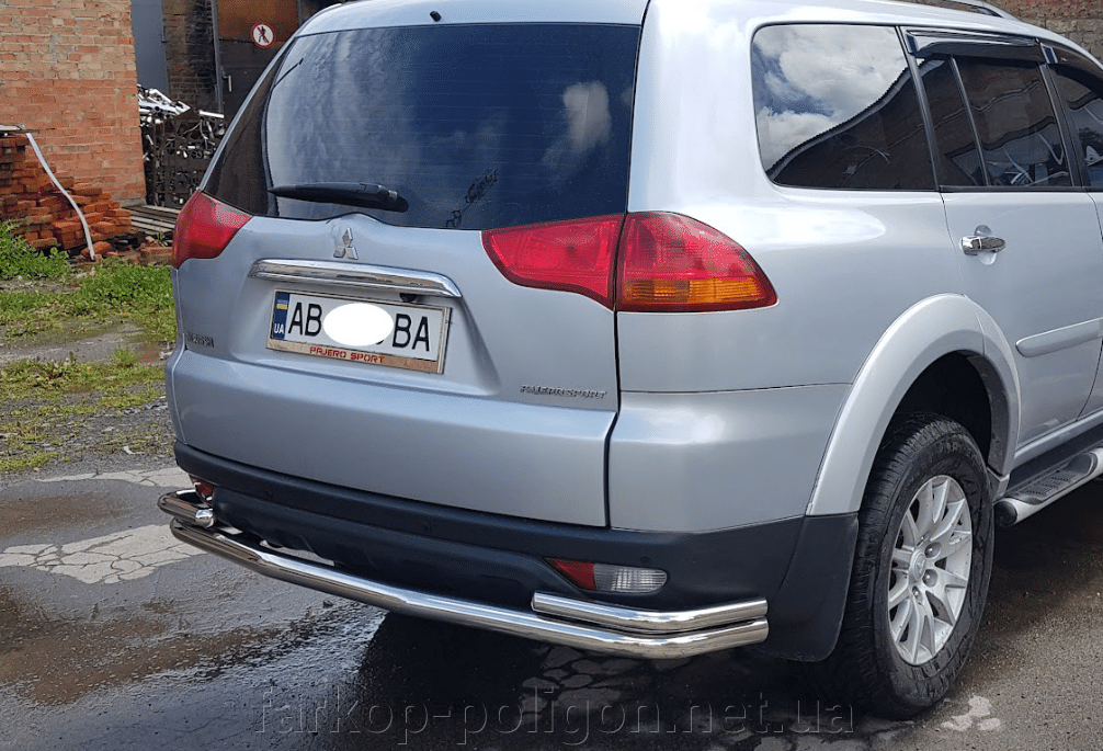 Защита заднего бампера (труба и углы) Mitsubishi Pajero Sport с 2008-2015 г. модель B1-17.6