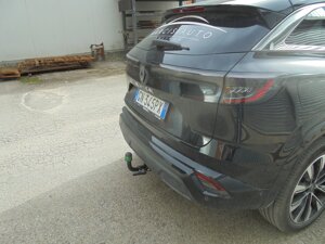 Фаркоп горизонтально швидкознімний Renault Austral з 2022 р. SUV, Hybrid Umbra Rimorchi 31117/C