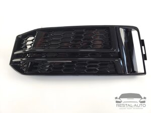 Тюнинг Решетки переднего бампера Audi A4 2015-2019год Черные глянцевые (S-Line)