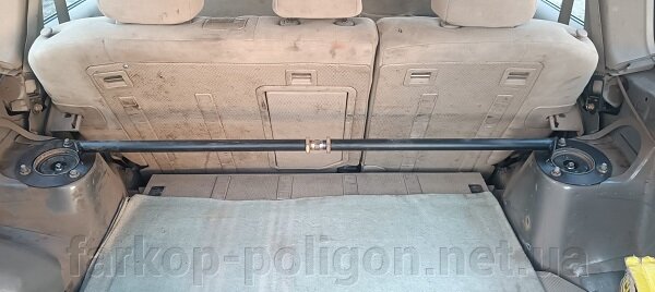 Розпорка задніх стійок Nissan X-Trail T30 з 2001-2007 р.