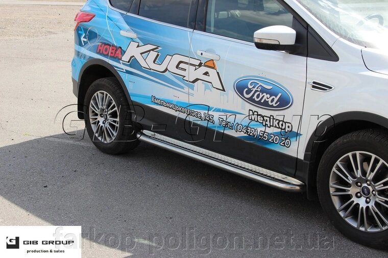 Пороги бічні труби з листом Ford Kuga (13+) D42 від компанії Інтернет-магазин тюнінгу «Safety auto group» - фото 1
