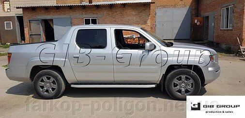 Пороги бічні труби з листом Honda Ridgeline (2005-2008) D51 Silver від компанії Інтернет-магазин тюнінгу «Safety auto group» - фото 1