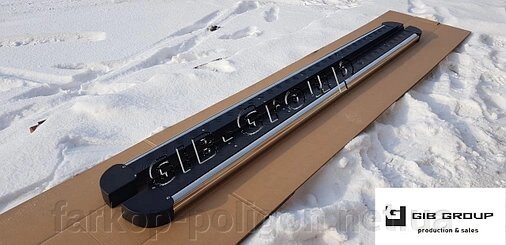 Пороги бічні труби з листом Hyundai H1 (07+) D42 Silver-black від компанії Інтернет-магазин тюнінгу «Safety auto group» - фото 1