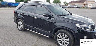 Пороги бічні труби з листом KIA Sorento (02-18) D60 Silver-black від компанії Інтернет-магазин тюнінгу «Safety auto group» - фото 1