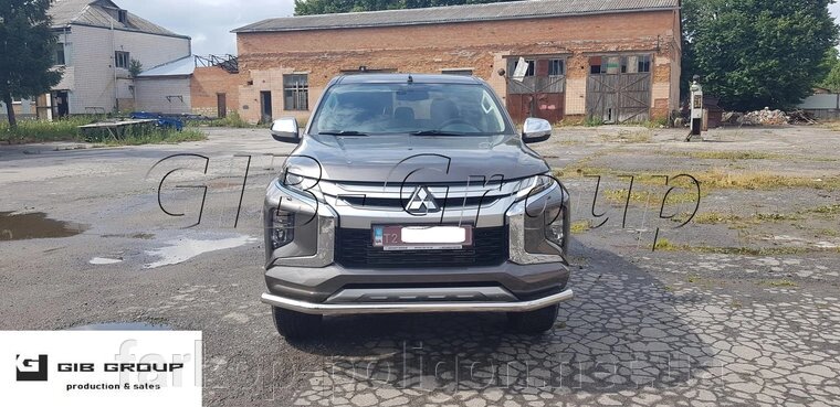 Захист переднього бампера (одинарна нержавіюча труба - одинарний вус) Mitsubishi L-200 (2018+) від компанії Інтернет-магазин тюнінгу «Safety auto group» - фото 1