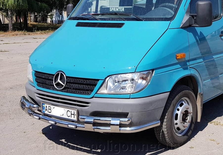 Захист переднього бампера (подвійна труба) Mercedes Sprinter з 1995-2006 р. модель F3-55.6 від компанії Інтернет-магазин тюнінгу «Safety auto group» - фото 1