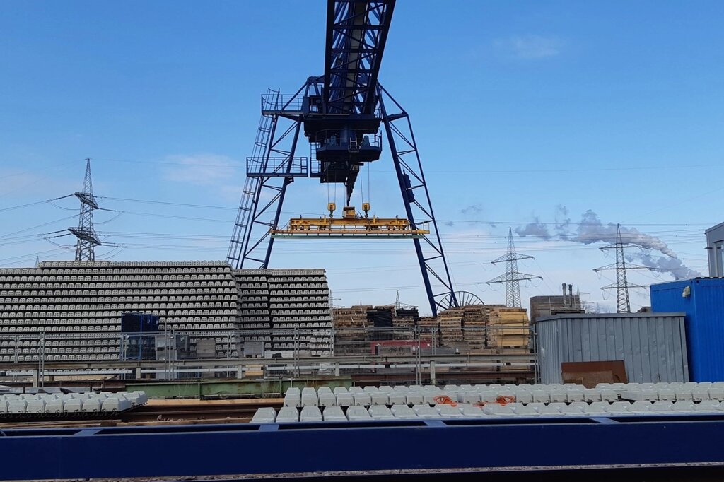 Автоматична лінія для виробництва бетонних залізничних шпал, Німеччина від компанії Будівельне обладнання - фото 1