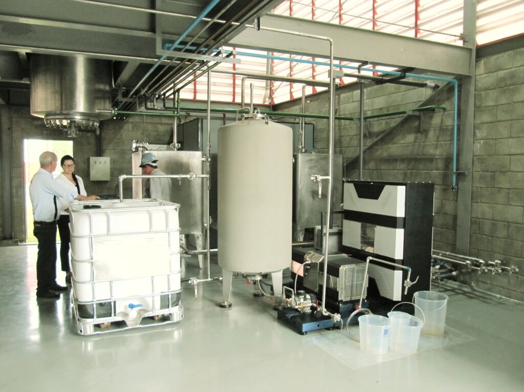 Біодизельний завод CTS, 1 т/день (автомат), з фритюрної олії від компанії Будівельне обладнання - фото 1