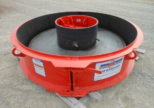 Устаткування для формування кришки плит люків.