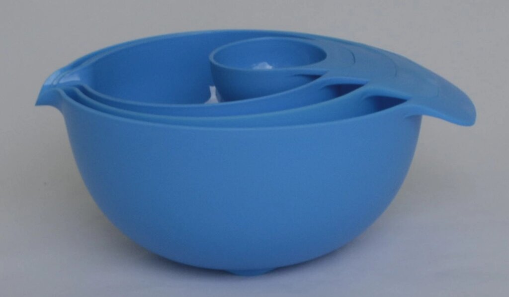 Набір пластмасових ємностей для змішування в комплекті із сепаратором "4в1" (блакитний колір) від компанії ТОВ "Магія Пласт" - фото 1