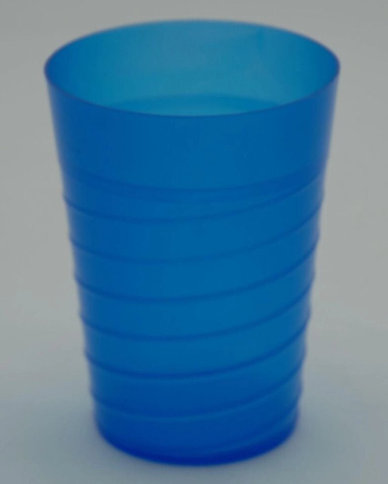 Пластикова склянка 300 мл із вилитим візерунком із зовнішнього боку (синій колір) - огляд