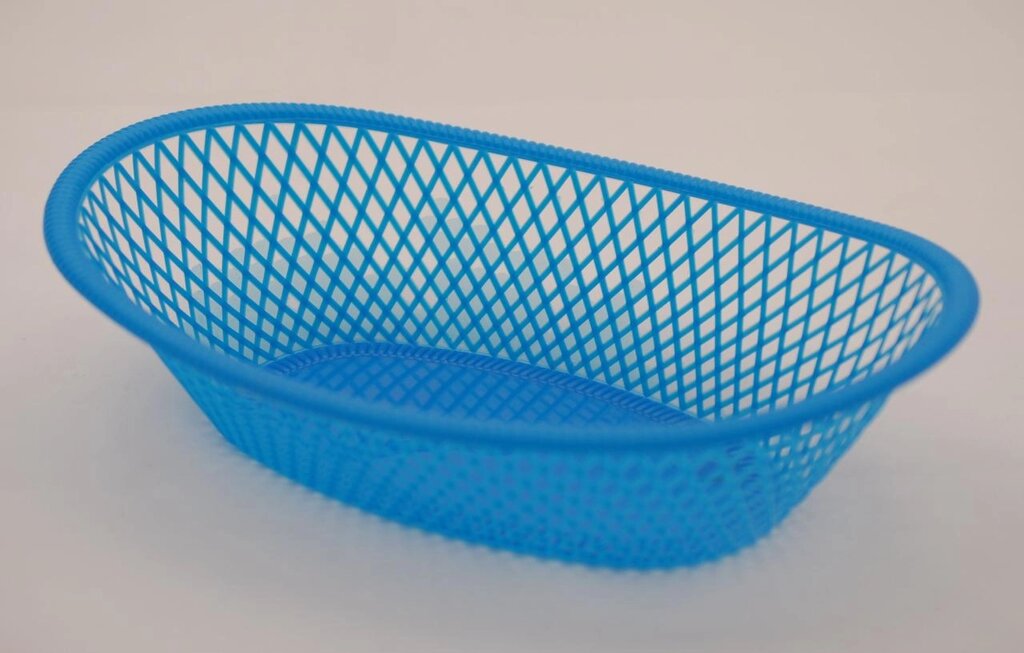 Пластиковий овальний кошик для фруктів 27 см х 18 см (блакитного кольору) від компанії ТОВ "Магія Пласт" - фото 1