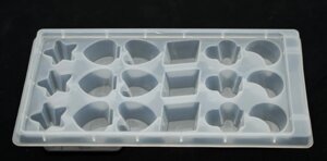 Пластиковий лоток для льоду на 18 фігурних комірок (натуральний колір)