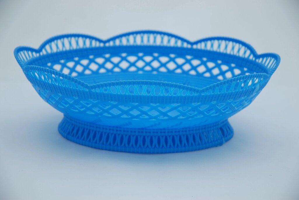 Пластмасовий ажурний овальний кошик для фруктів 27 см х 22 см (синій колір) від компанії ТОВ "Магія Пласт" - фото 1