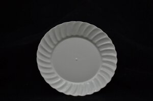 Пластмасова кругла перекусна (салатна) тарілка Ø 17.5 см (білий колір)
