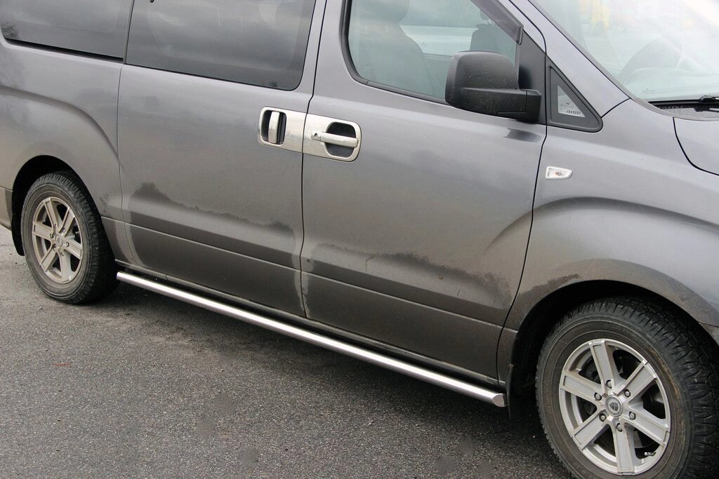 Бічні труби BB001 (2 шт., нерж.) 42 мм для Hyundai H200, H1, Starex 2008-2024 рр від компанії Digital Designs Ukraine - фото 1