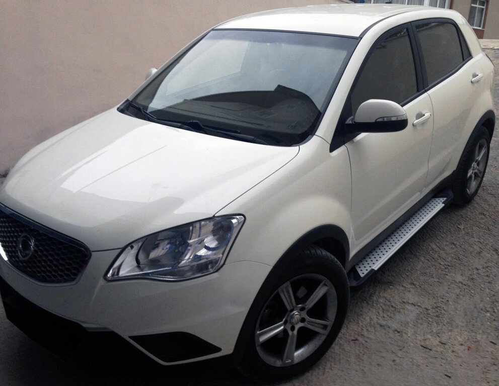 Бокові пороги Allmond Grey (2 шт., алюміній) для SsangYong Korando 2010-2019 від компанії Digital Designs Ukraine - фото 1