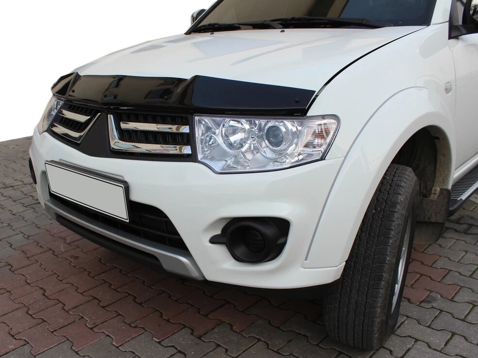 Дефлектор капоту (EuroCap) для Mitsubishi L200 2006-2015 рр від компанії Digital Designs Ukraine - фото 1