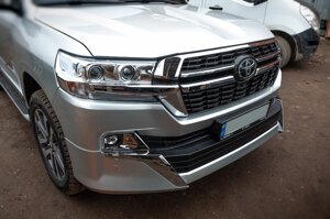 Комплект обвісів 2016-2024 (Executive 2021) Білий колір для Toyota Land Cruiser 200