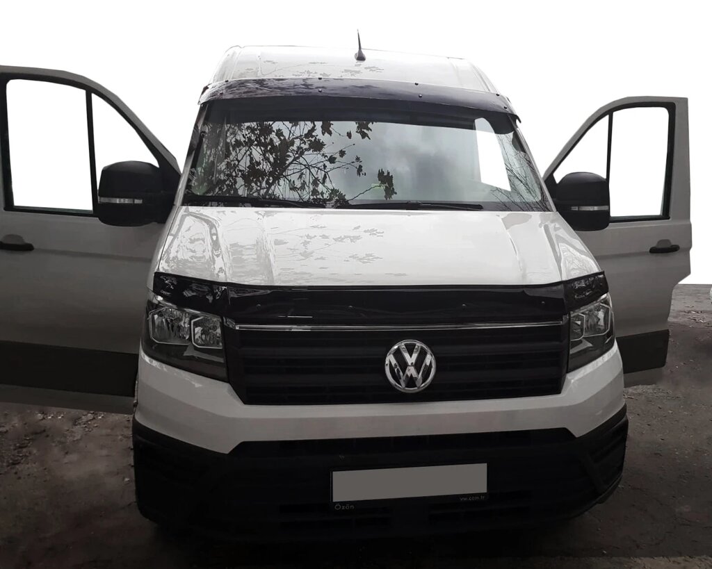 Козирьок на лобове скло (чорний глянець, 5мм) для Volkswagen Crafter 2017-2024 рр від компанії Digital Designs Ukraine - фото 1