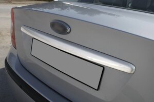 Накладка на кришку багажника (SEDAN, нерж.) Carmos - Турецька сталь для Ford Focus II 2008-2011 рр