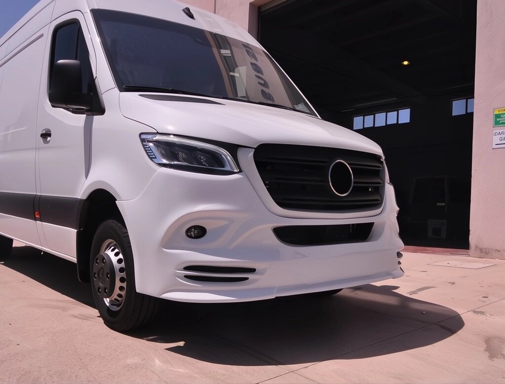 Накладка на передній бампер (під фарбування) для Mercedes Sprinter W907/W910 2018-2024 рр від компанії Digital Designs Ukraine - фото 1