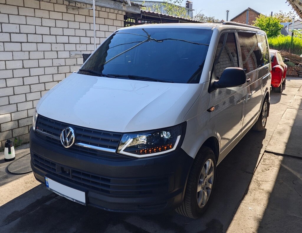 Передні фари LED з вогнями (Black, 2 шт) для Volkswagen T6 від компанії Digital Designs Ukraine - фото 1