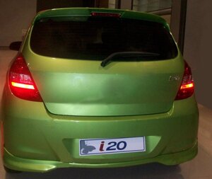 Задня нижня накладка (під фарбування) для Hyundai I-20 2008-2012 рр